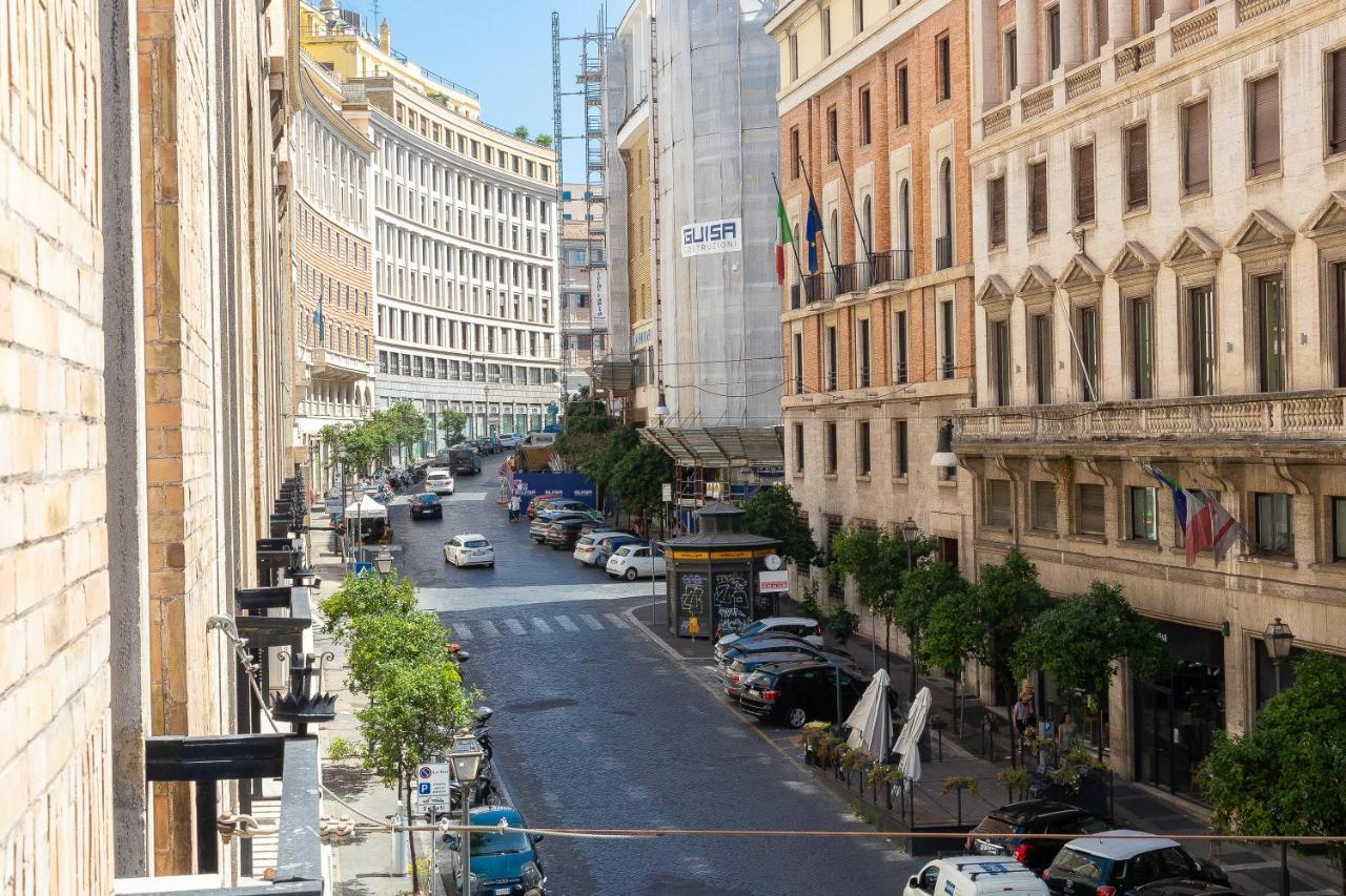 Spa Apartment Via Barberini Roma Exterior foto