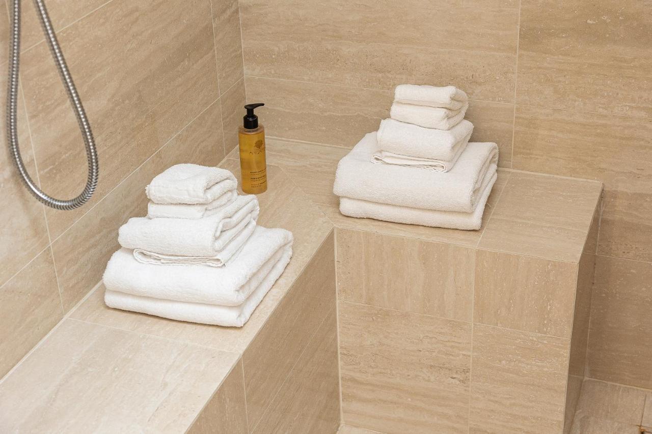 Spa Apartment Via Barberini Roma Exterior foto